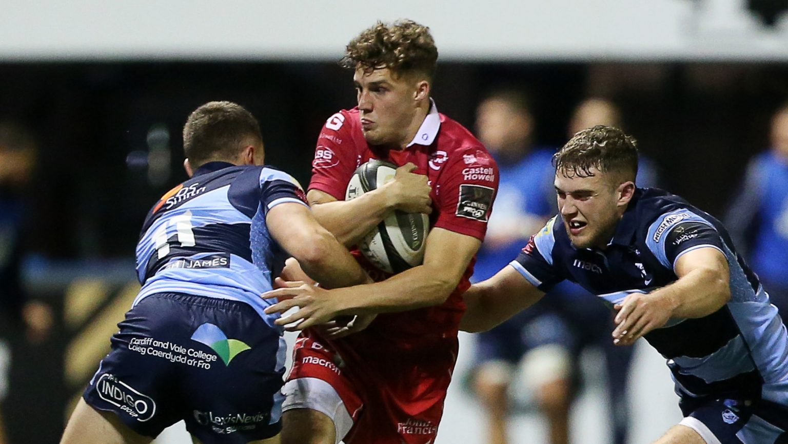 Flying wing Tomi Lewis signs new contract - Scarlets Rugby